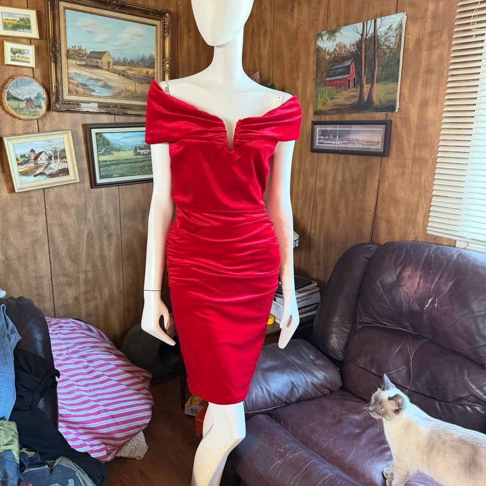 NWT Le Chateau Off The Shoulder Dress